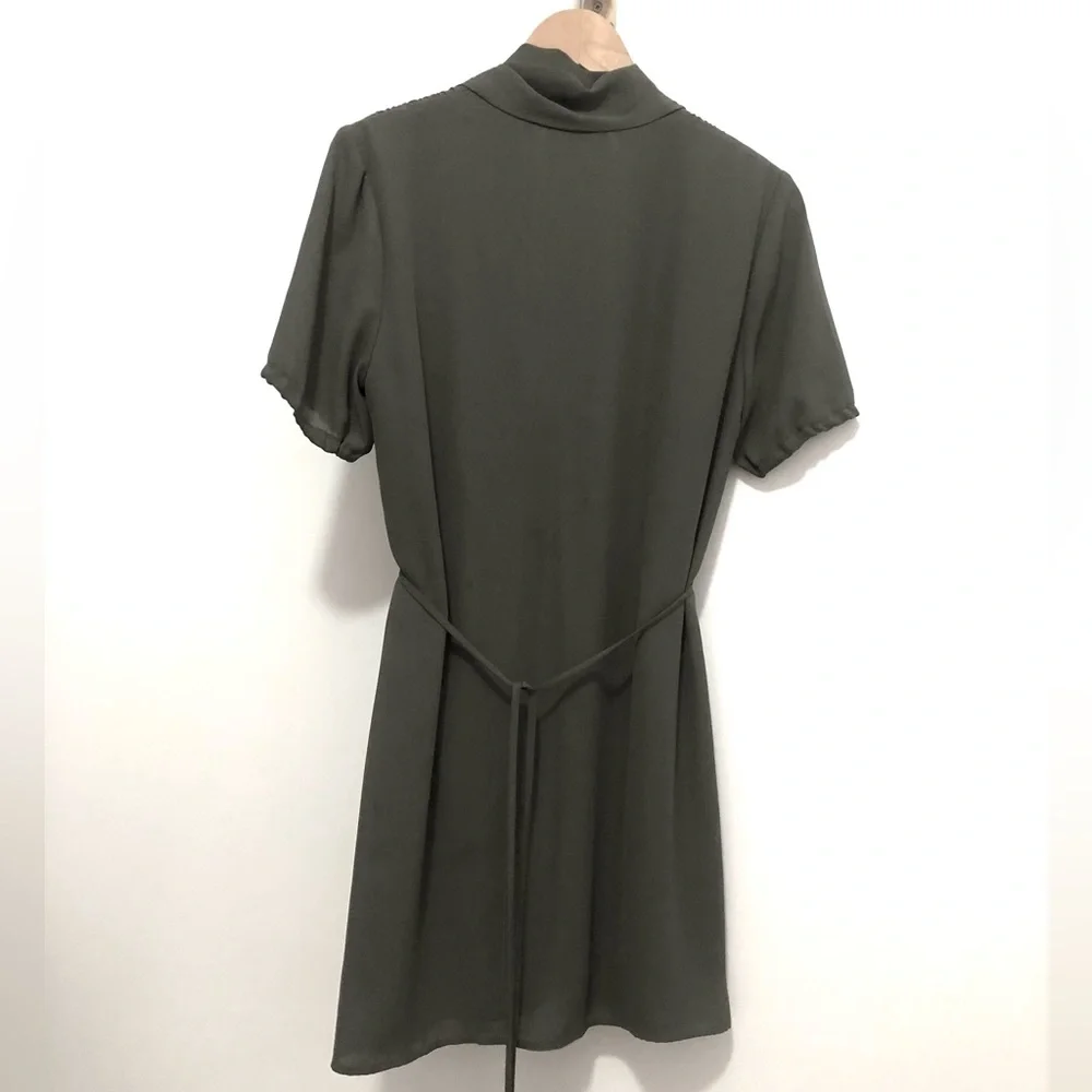 Bar lll v-neck soft chiffon dress army olive green sz Small - Picture 2 of 3